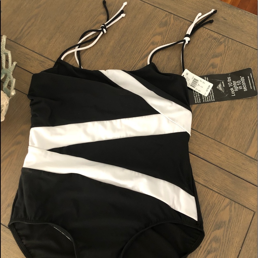 One piece Miraclesuit bathing suit